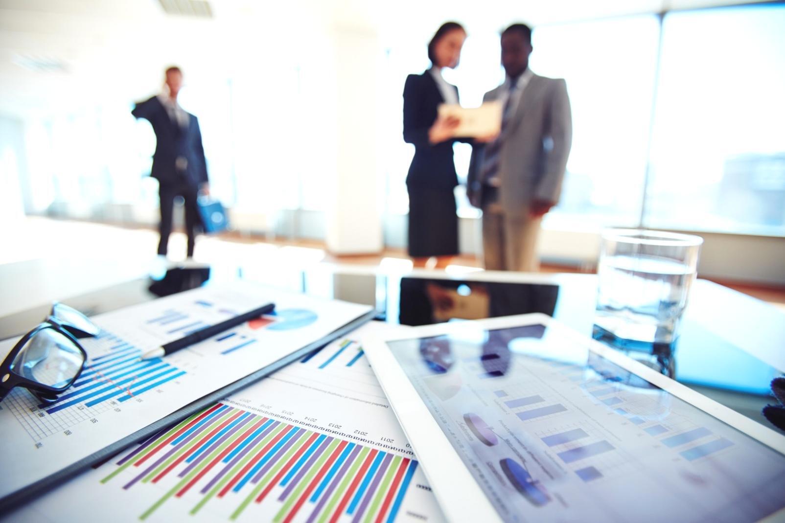 Detaillierte Analyse von Finanzverhandlungsprojekten